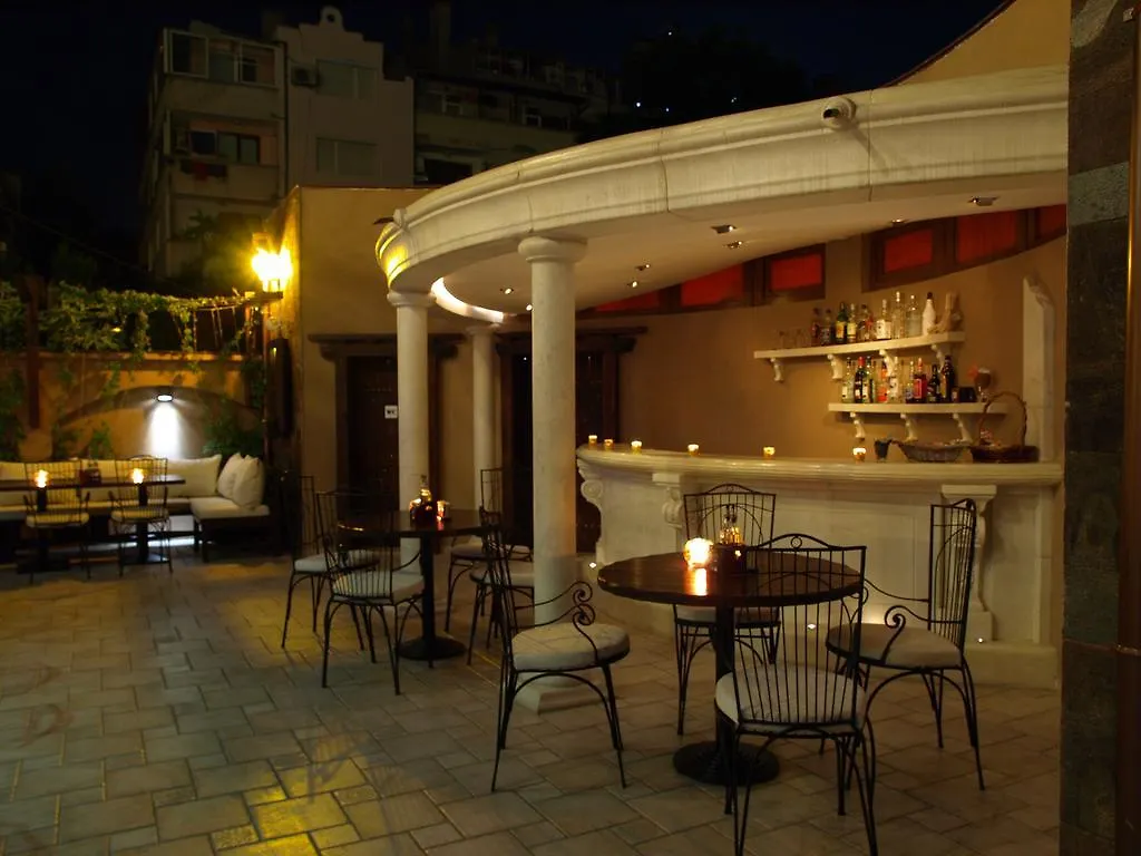 Hotel Семеен Хотел Опера Burgas