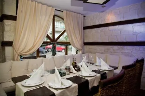 Семеен Хотел Опера Burgas Hotel